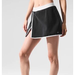 ALO Yoga Airbrush Streamlined Skirt
